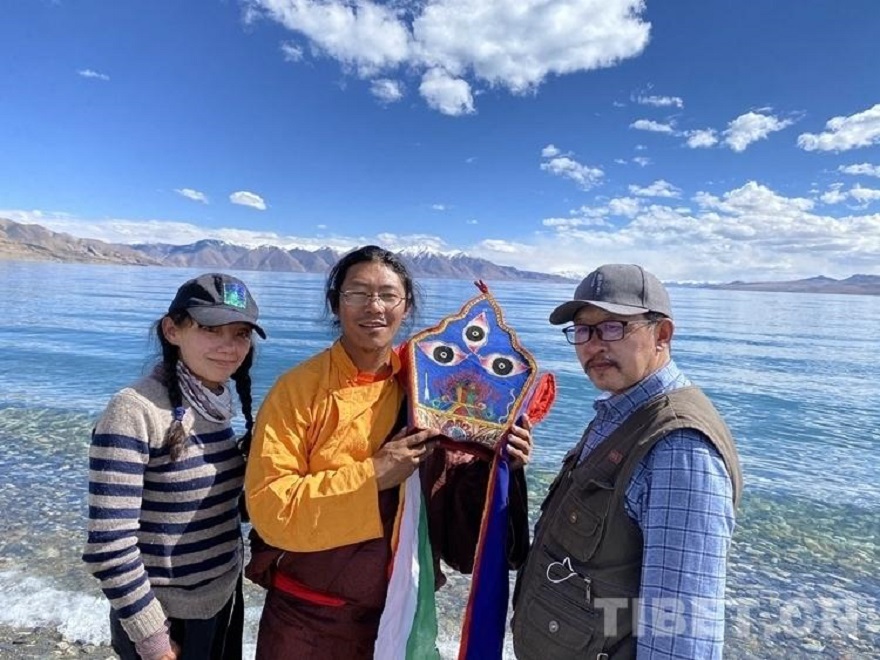 1709777164121984.jpg 2.jpg