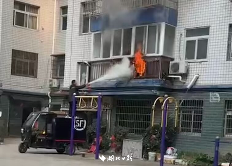 1741742058311317.png 640 (4).png