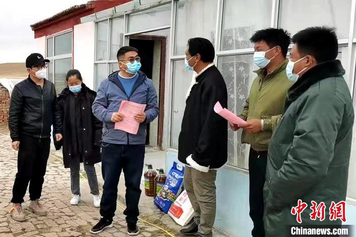 青海刚察“第一书记”:以心换心才能“驻”进村民心里